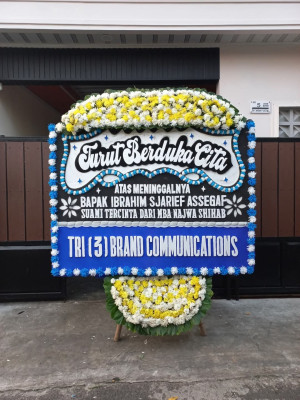 Papan Bunga Duka di Teluk Nibung